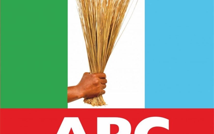 2027: Stop parading yourselves as our candidates – Oyo APC warns aggrieved aspirants